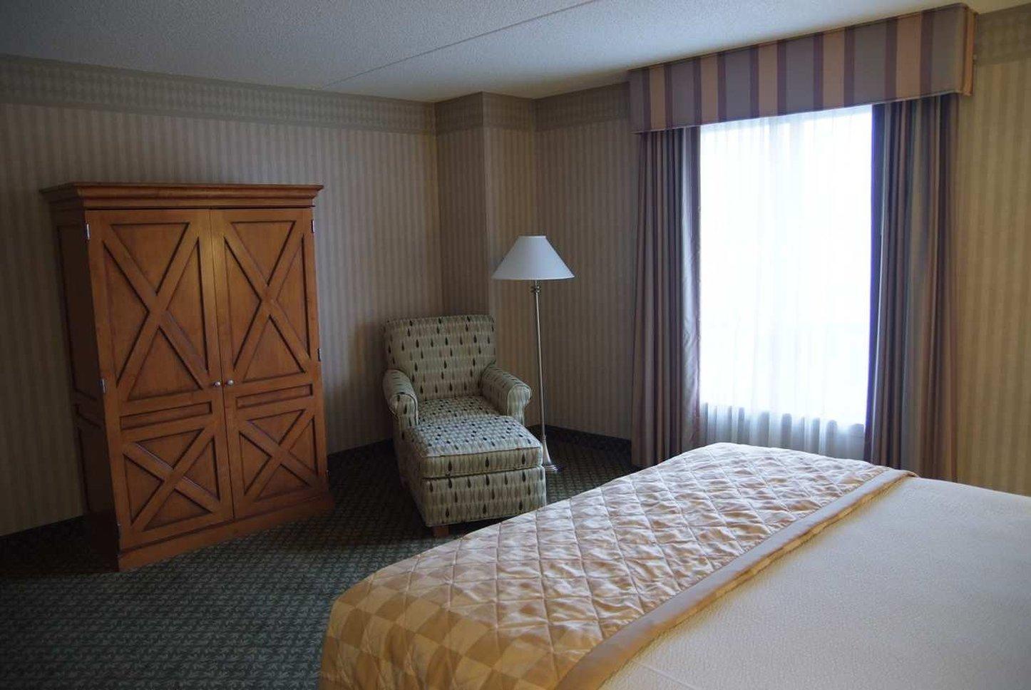 Embassy Suites Newark - Wilmington/South Exterior foto